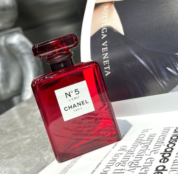 Chanel Perfume No 5 L'Eau Red Edition, 2018