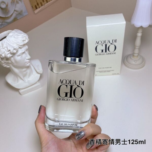 Giorgio Armani Perfume Acqua di Gio Eau de Parfum,2022