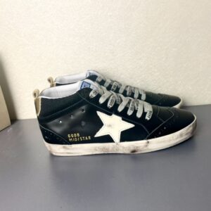 Golden Goose Deluxe Brand  Mid-STAR White Star Black Leather