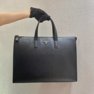 Burberry Bag Briefcase Bag  2VG039