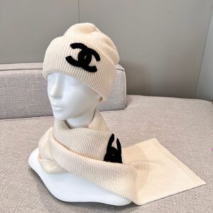 Chanel Knitted Double C Cashmere Suit White Black